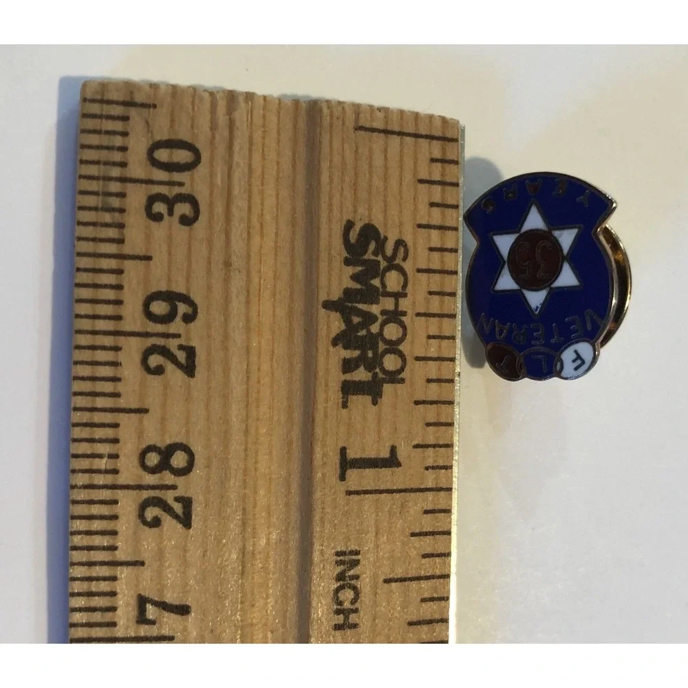 RARE Vintage FLT VETERAN 35 Years Odd‎ Fellows Anniversary Specialized Lapel Pin
